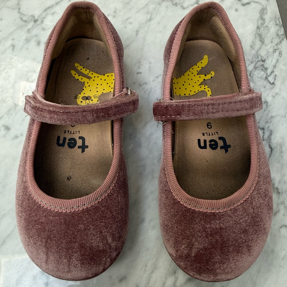 Ten Little Velvet Ballet Flats in Dusty Rose size 9